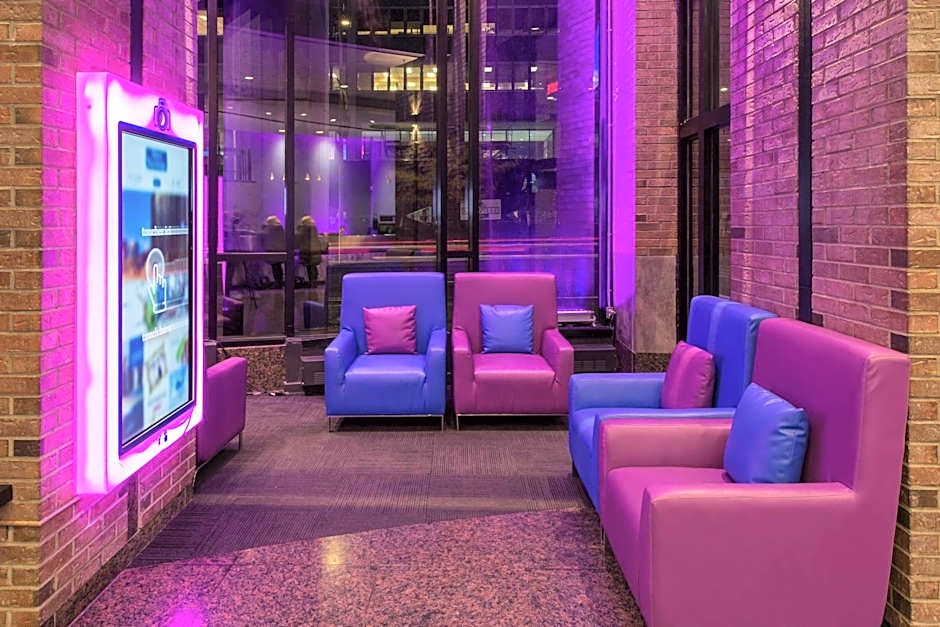 Travelodge by Wyndham Montreal Centre