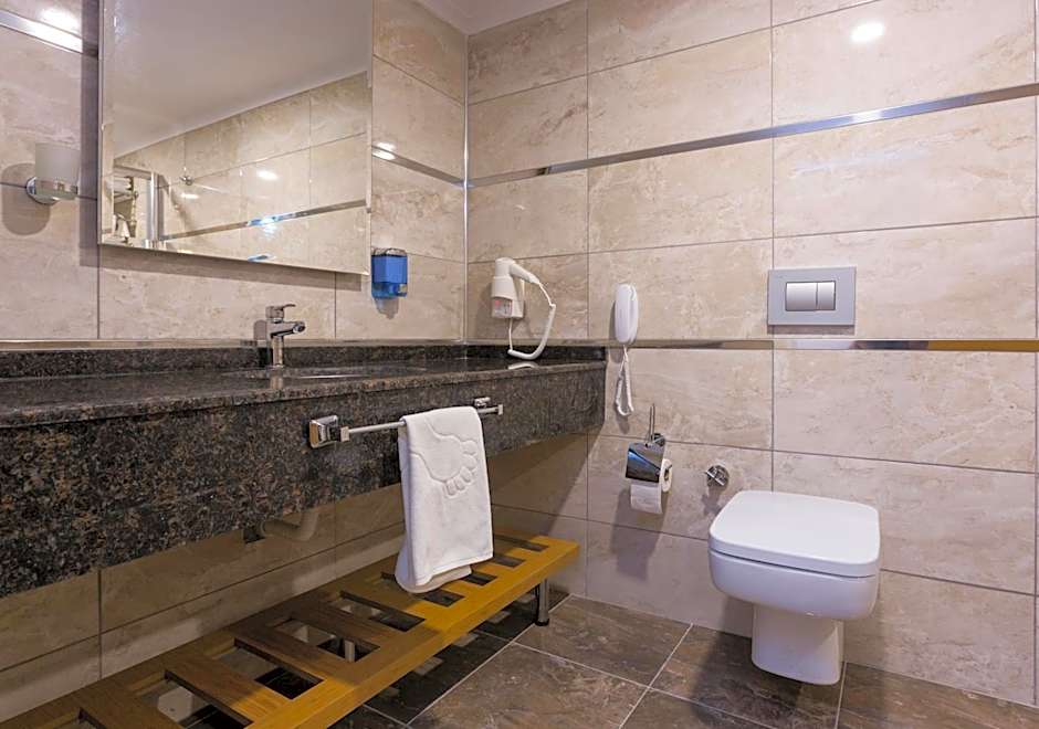 Lonicera City Hotel