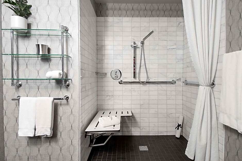 The Allegro Royal Sonesta Hotel Chicago Loop