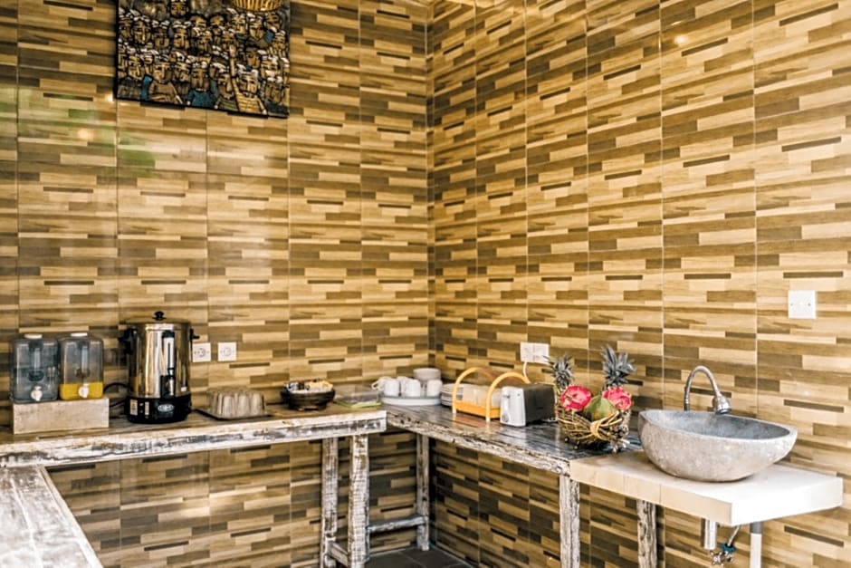 Pange Hostel Lembongan by ZUZU