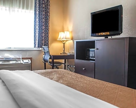 King Room - Disability Access/Non-Smoking