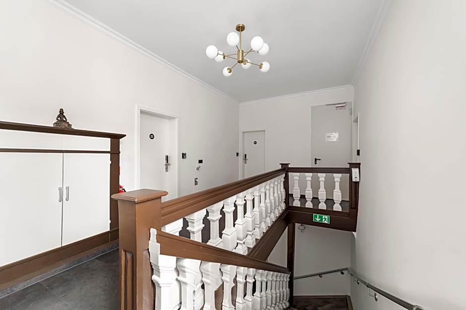 NEU - Sona Design Rooms - CITY CENTER -
