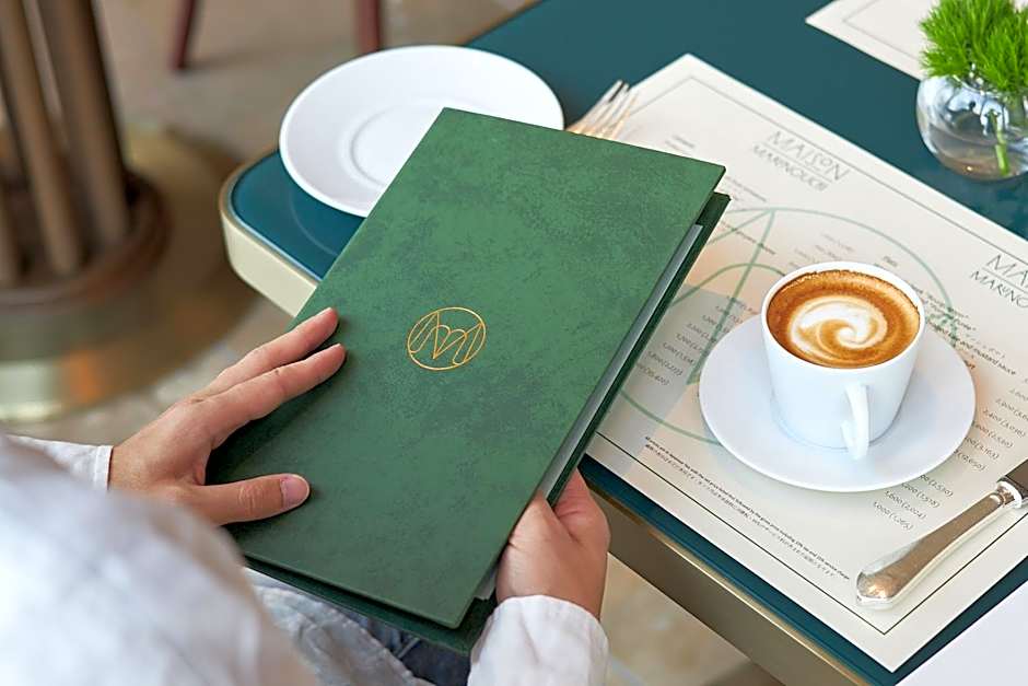 Four Seasons Hotel Tokyo At Marunouchi