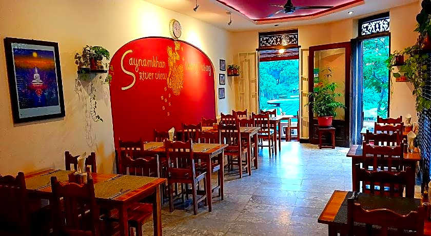 Saynamkhan River View