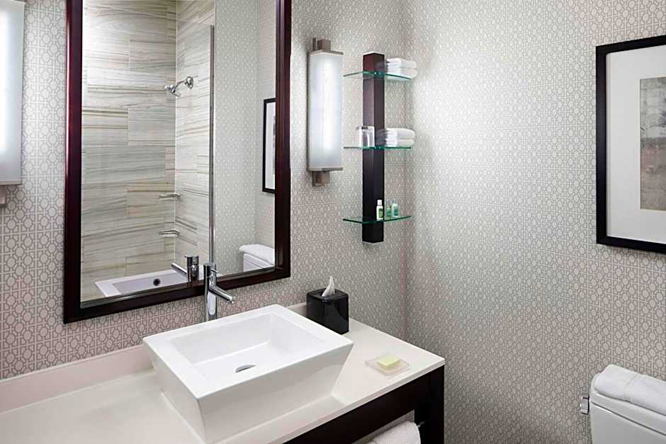 Cambria Hotel White Plains - Downtown