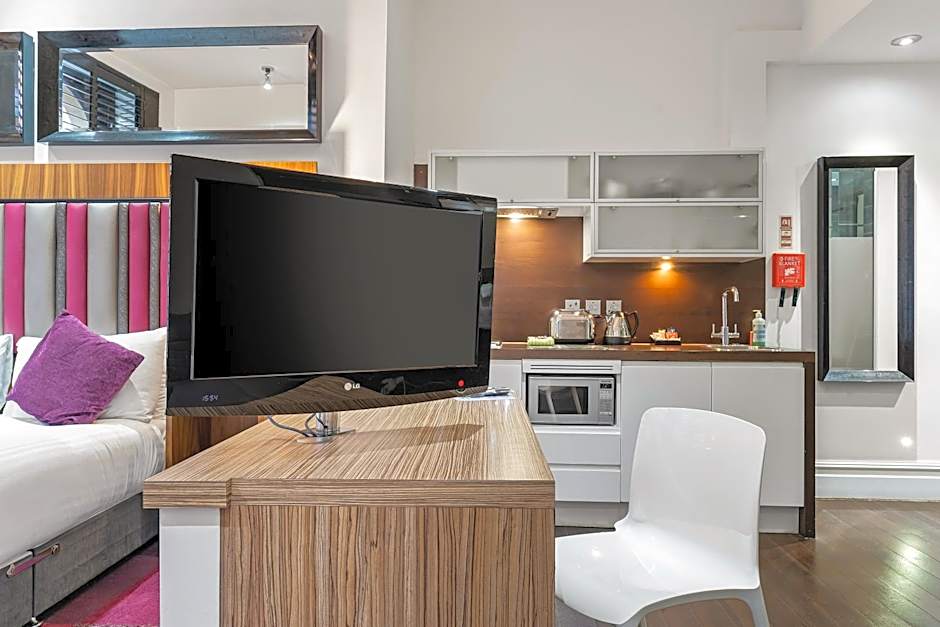 Roomzzz Manchester City