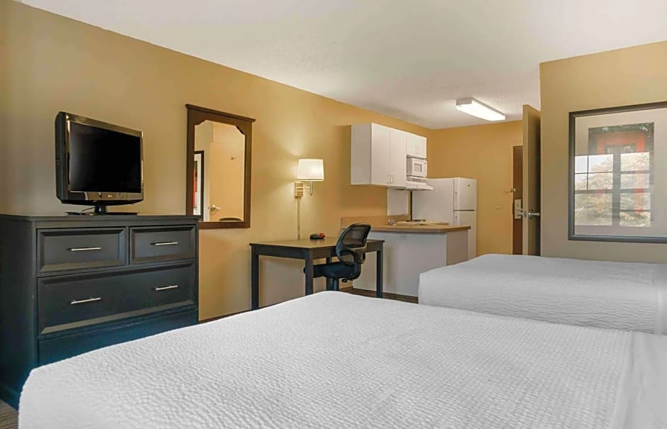 Extended Stay America Suites - Detroit - Metropolitan Airport