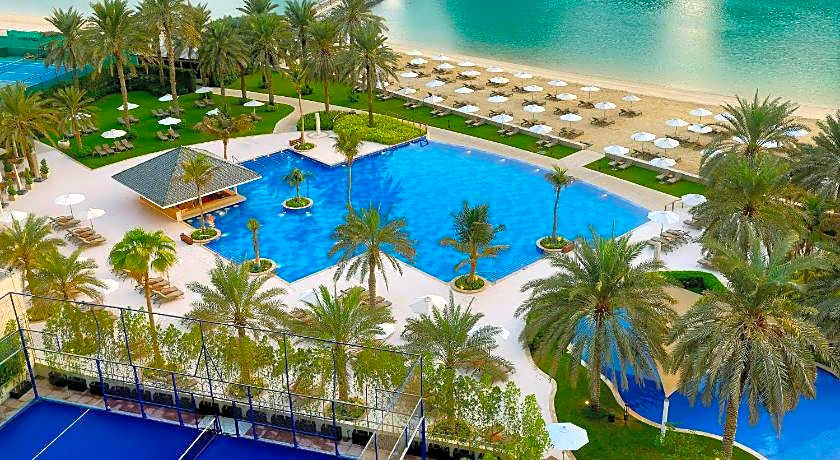 Beach Rotana Residences
