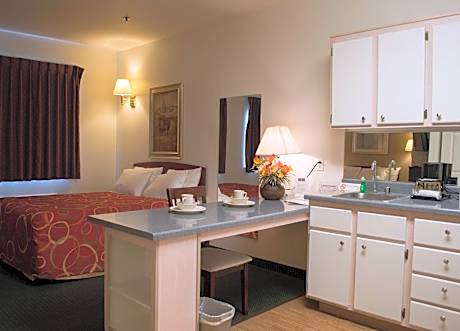 Queen Suite with Two Queen Beds
