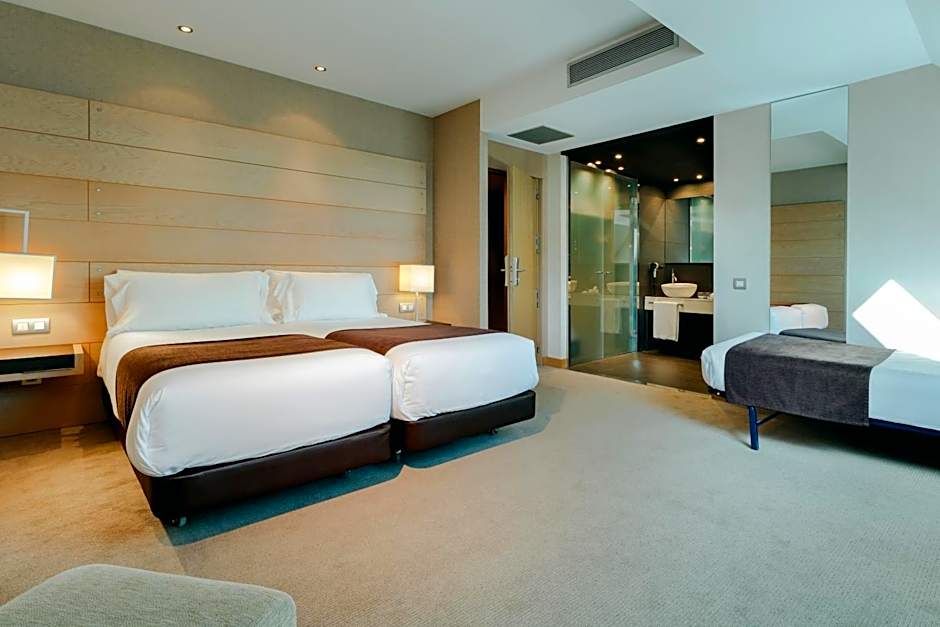 Photo 1 of 5 of Standard 1 Double Bed or 2 Beds