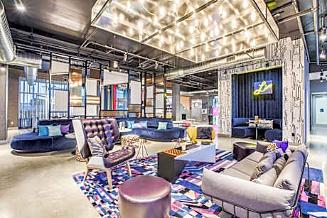 Aloft Dallas Arlington Entertainment District