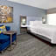 Hampton Inn & Suites Kansas City-Country Club Plaza