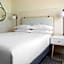 Hampton by Hilton Grand Cayman Seven Mile Beach