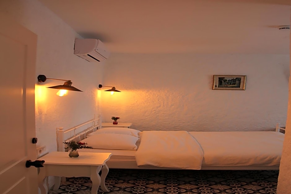 BADEMİÇİ OTEL