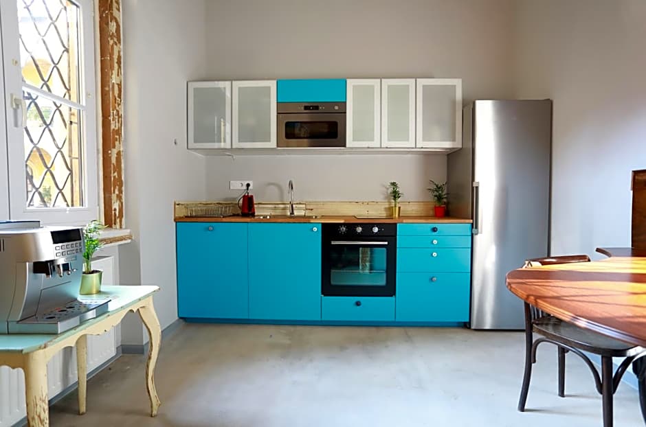 BudapeStayz - Raday Rooms