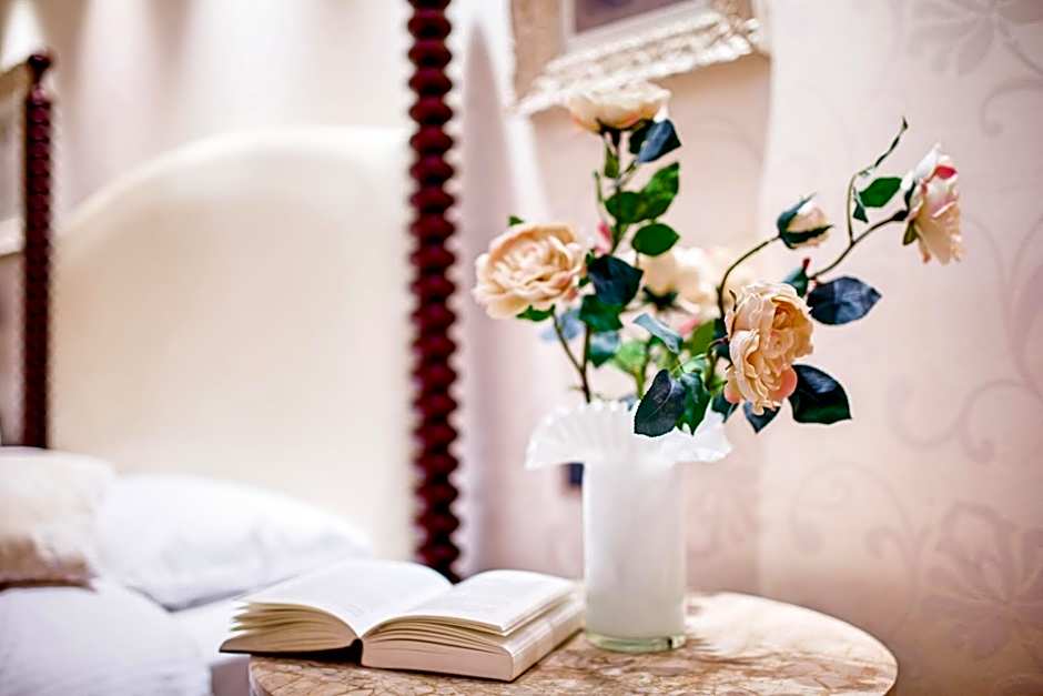 Comfy Boutique Hotel