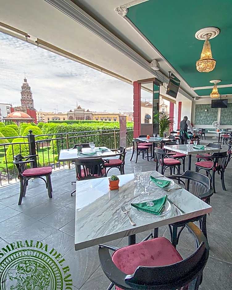 Ramada Plaza by Wyndham Leon