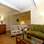 Lobos Lodge