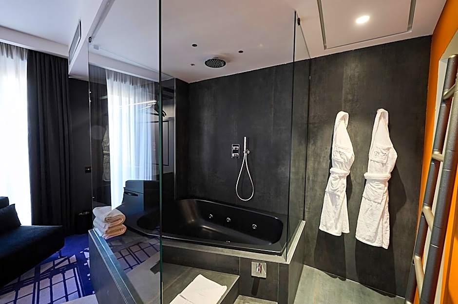 MyTALE Creative Academy Hotel