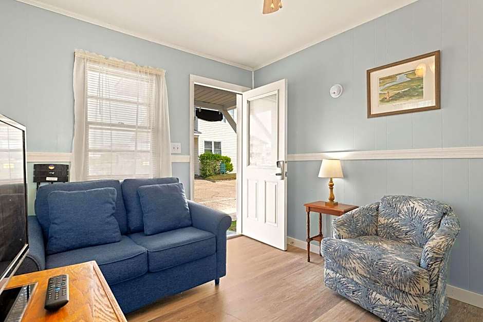 Oceanside Court by KEES Vacations