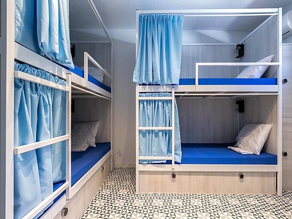 Walk in Hostel Faro Airport