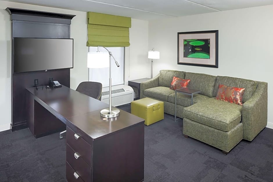 Hampton Inn By Hilton & Suites Gainesville-Downtown