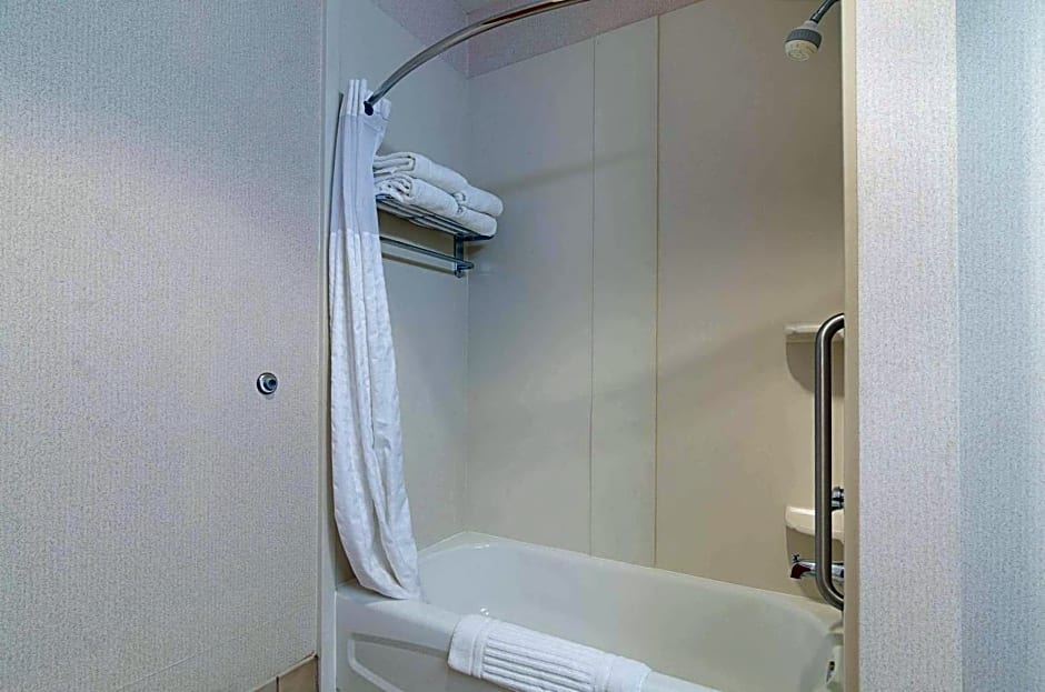 Quality Suites Springdale West I-49