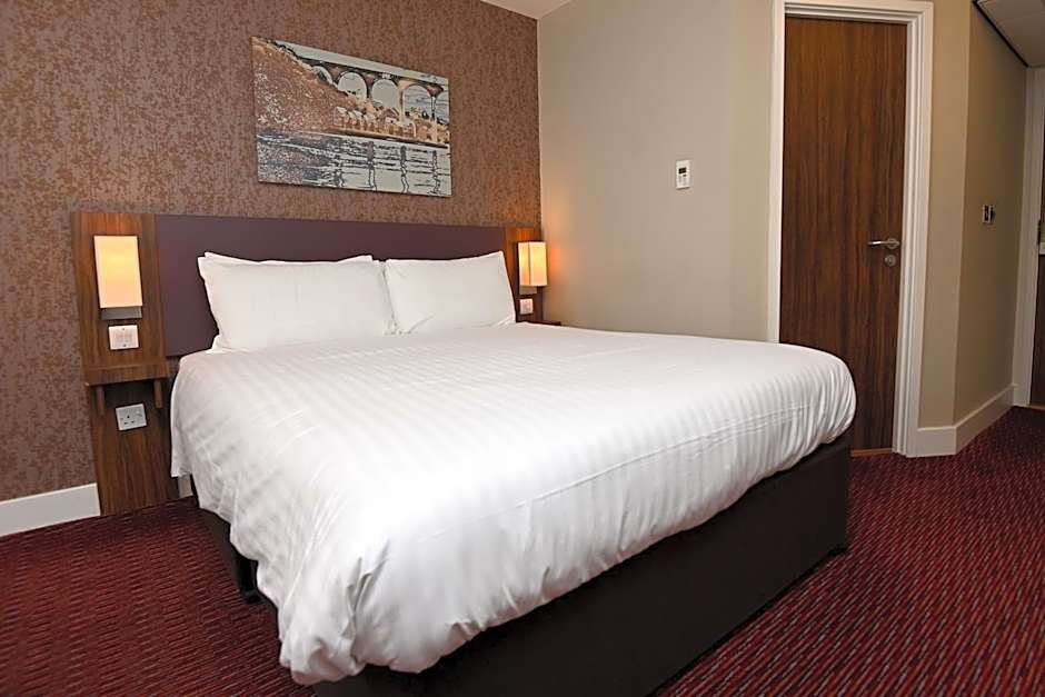 Penny Hedge, Whitby by Marston's Inns