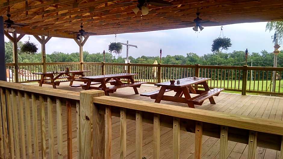 Lakewood Lodge & Restaurant