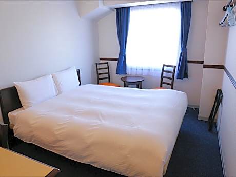 Queen Room - Smoking