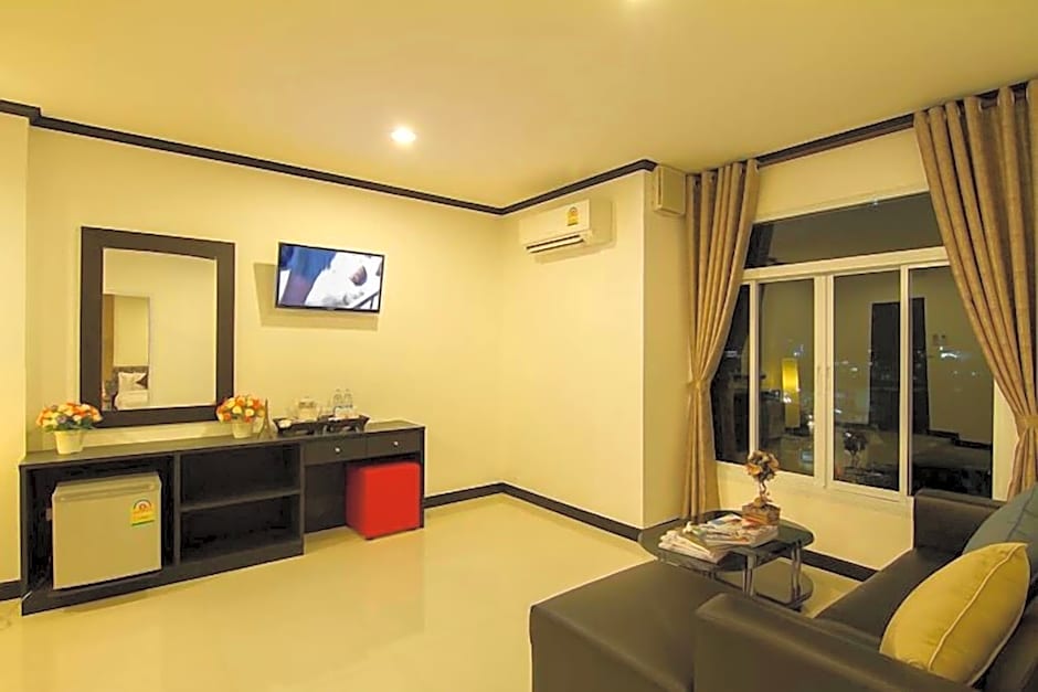 Leelawadee Grand Hotel