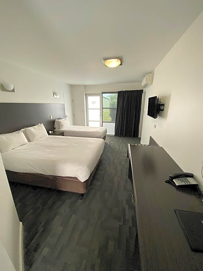 Brighton Hotel Motel