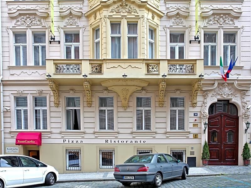 numa I Flow Rooms & Apartments