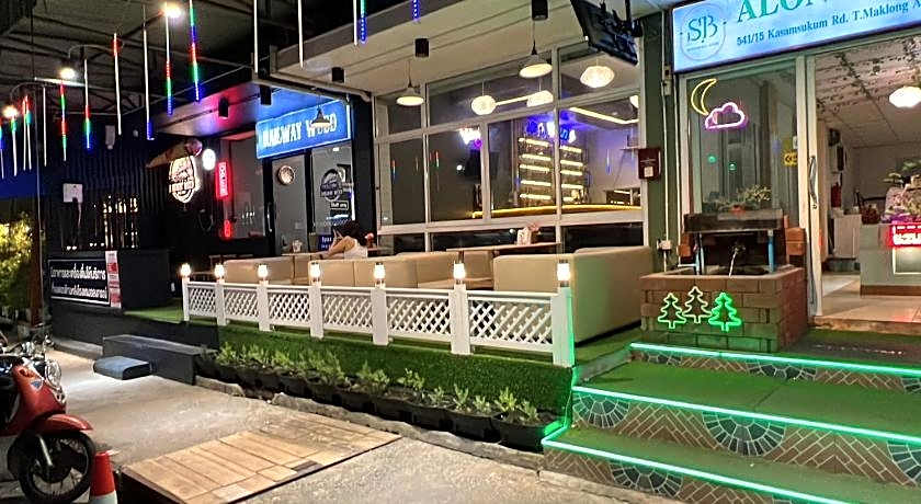 Alongkorn hotel by SB