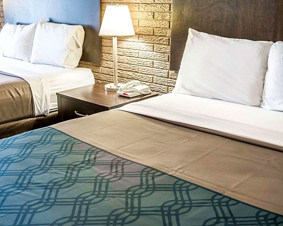 Rodeway Inn & Suites Wilmington North