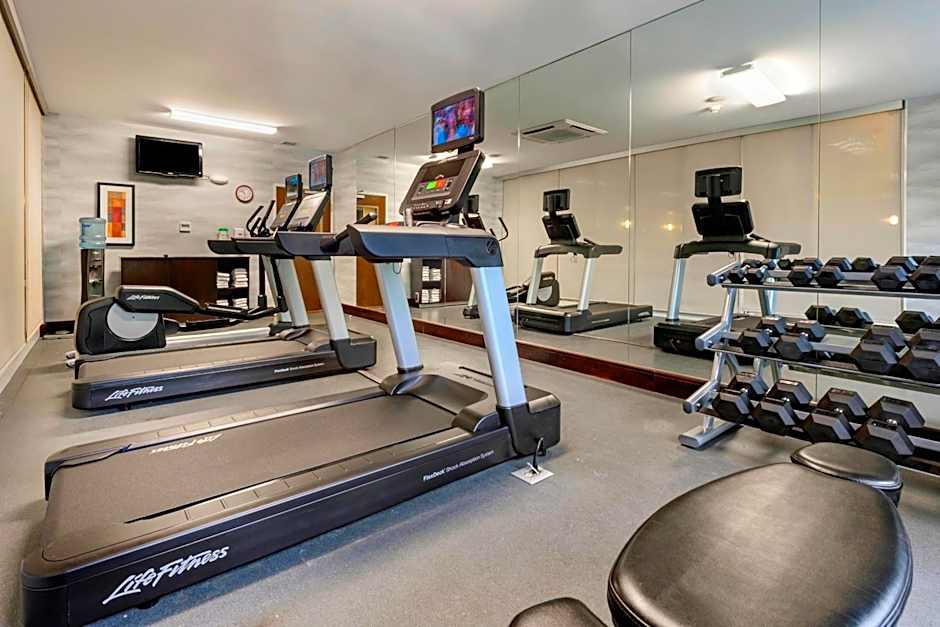 Fairfield Inn & Suites by Marriott Slippery Rock