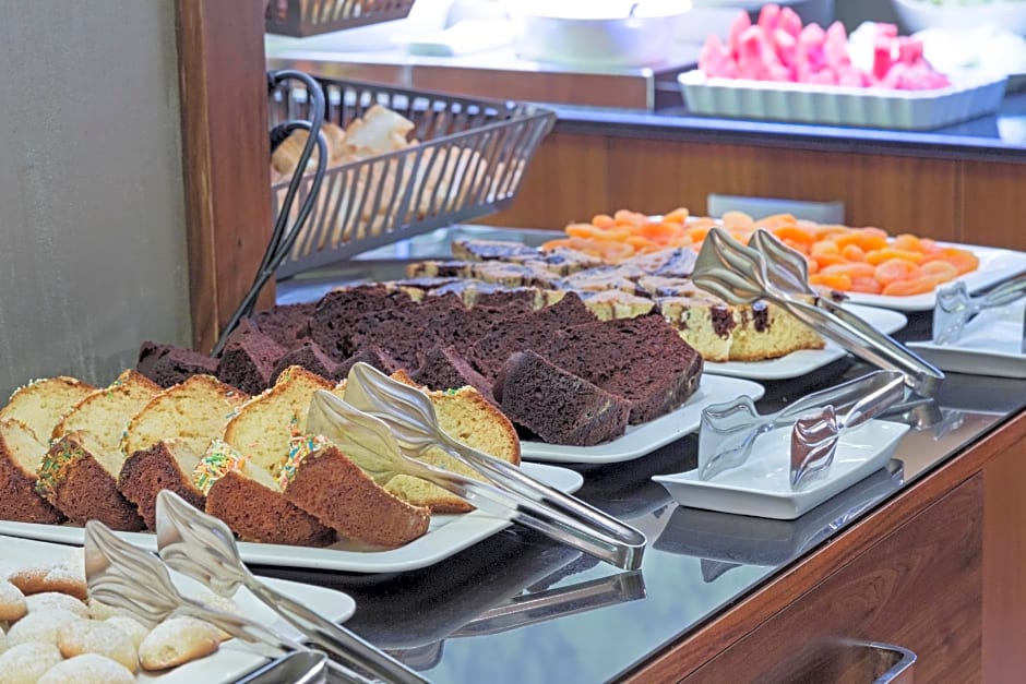 The Meretto Hotel LALELi