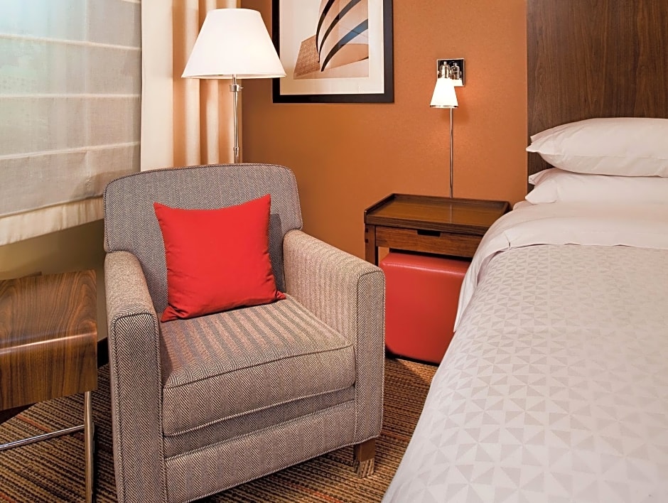 Four Points by Sheraton Cleveland Airport