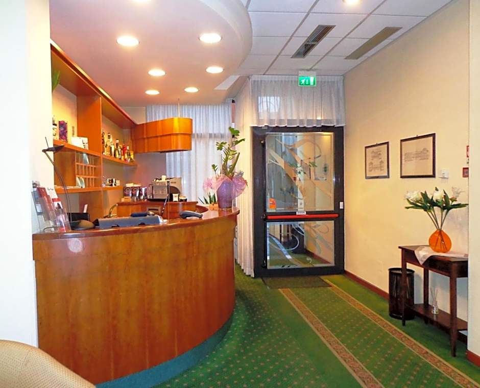 Hotel Select