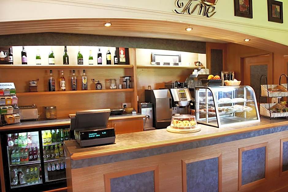 Beaufort Park Hotel