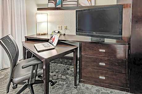 Room, 1 King Bed with Sofa bed (1 King Bed and 1 Double Sofa Bed)