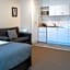 Hananui Lodge and Apartments