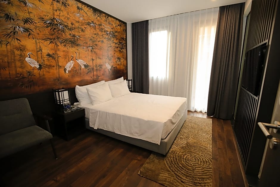 Lynn Times Thanh Thuy