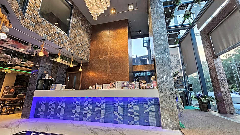 BlueTel Re'sidencE Bangkok IMPACT- 1 Time Drop-Off Service to IMPACT