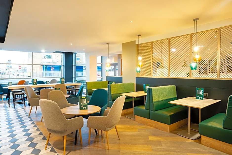 Holiday Inn Stevenage By IHG