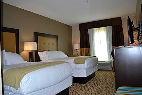 2 Bed Hearing Accessible Non-smoking