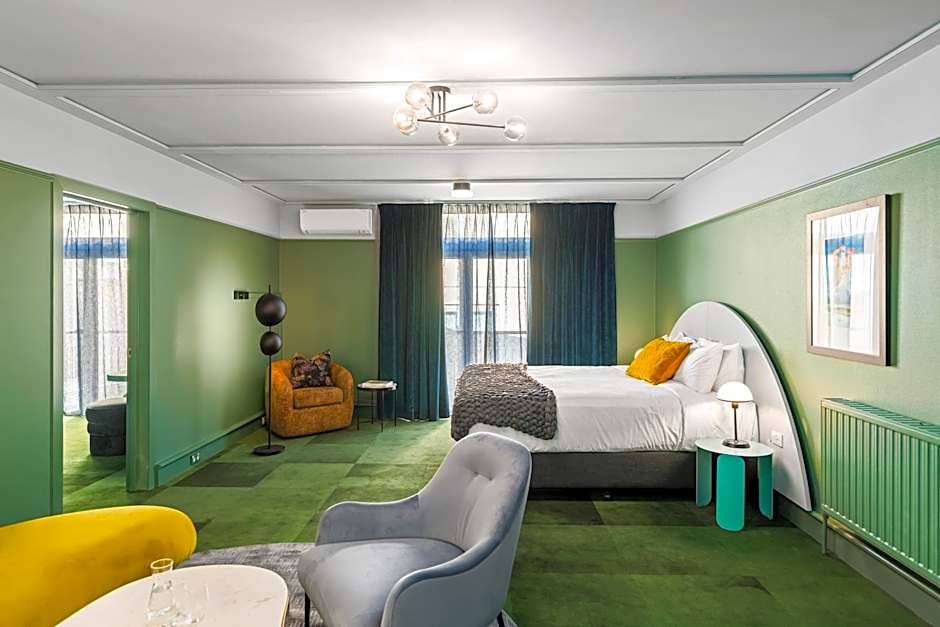 The Central Hotel Queenstown, A Naumi Chapter