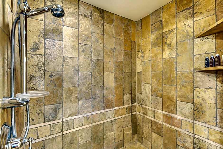 The Chateaux Deer Valley