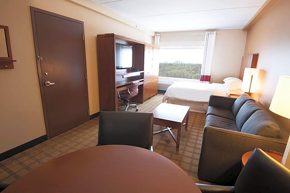 Four Points By Sheraton Winnipeg South