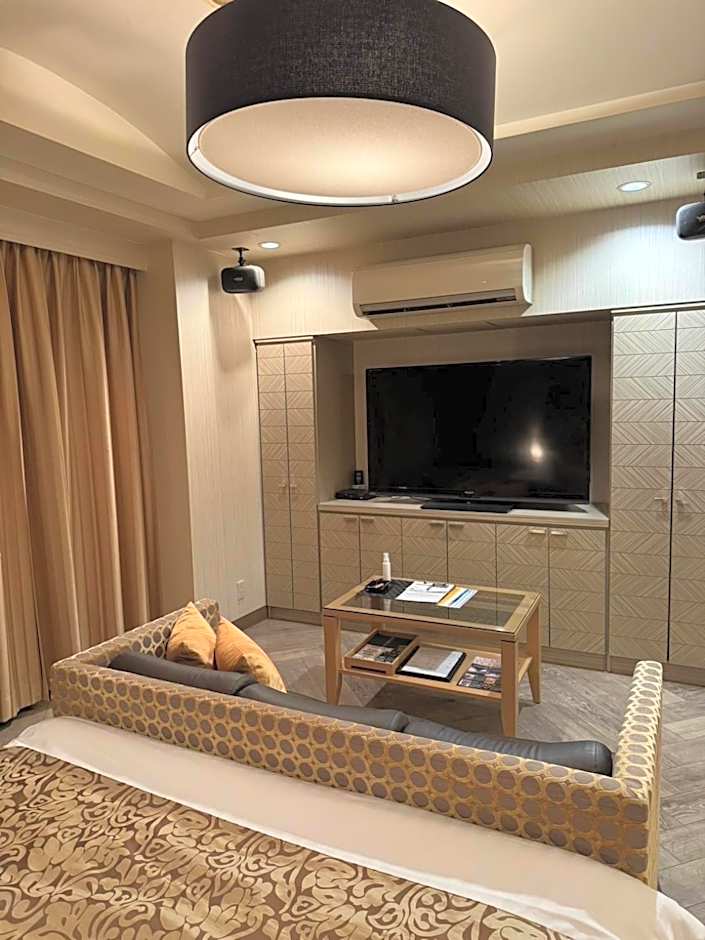 Dai Tokyo (Adult Only)